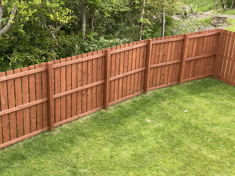 Wood Plank Fence Installation in Pearland, TX